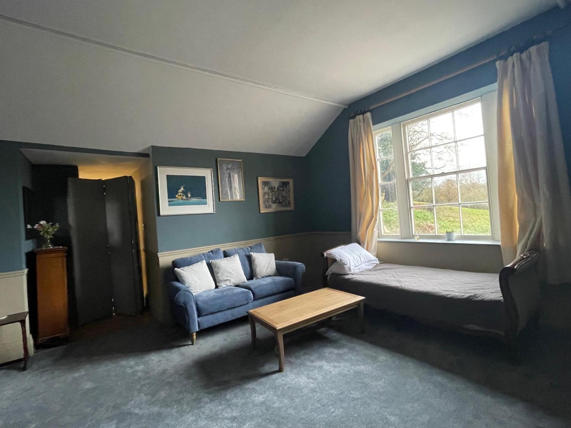 Llanerchydol Hall Suites Welshpool Esterno foto