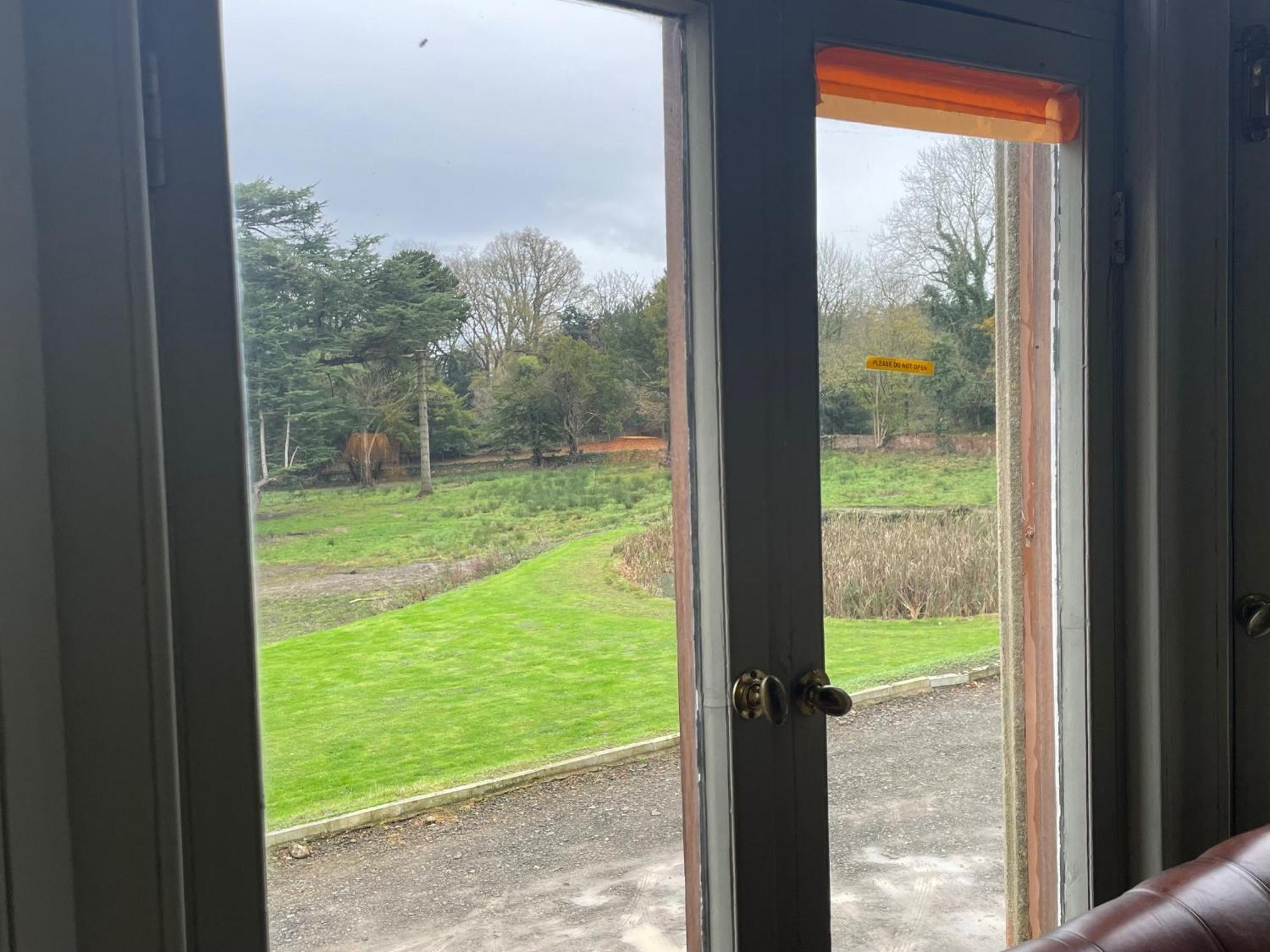 Llanerchydol Hall Suites Welshpool Esterno foto