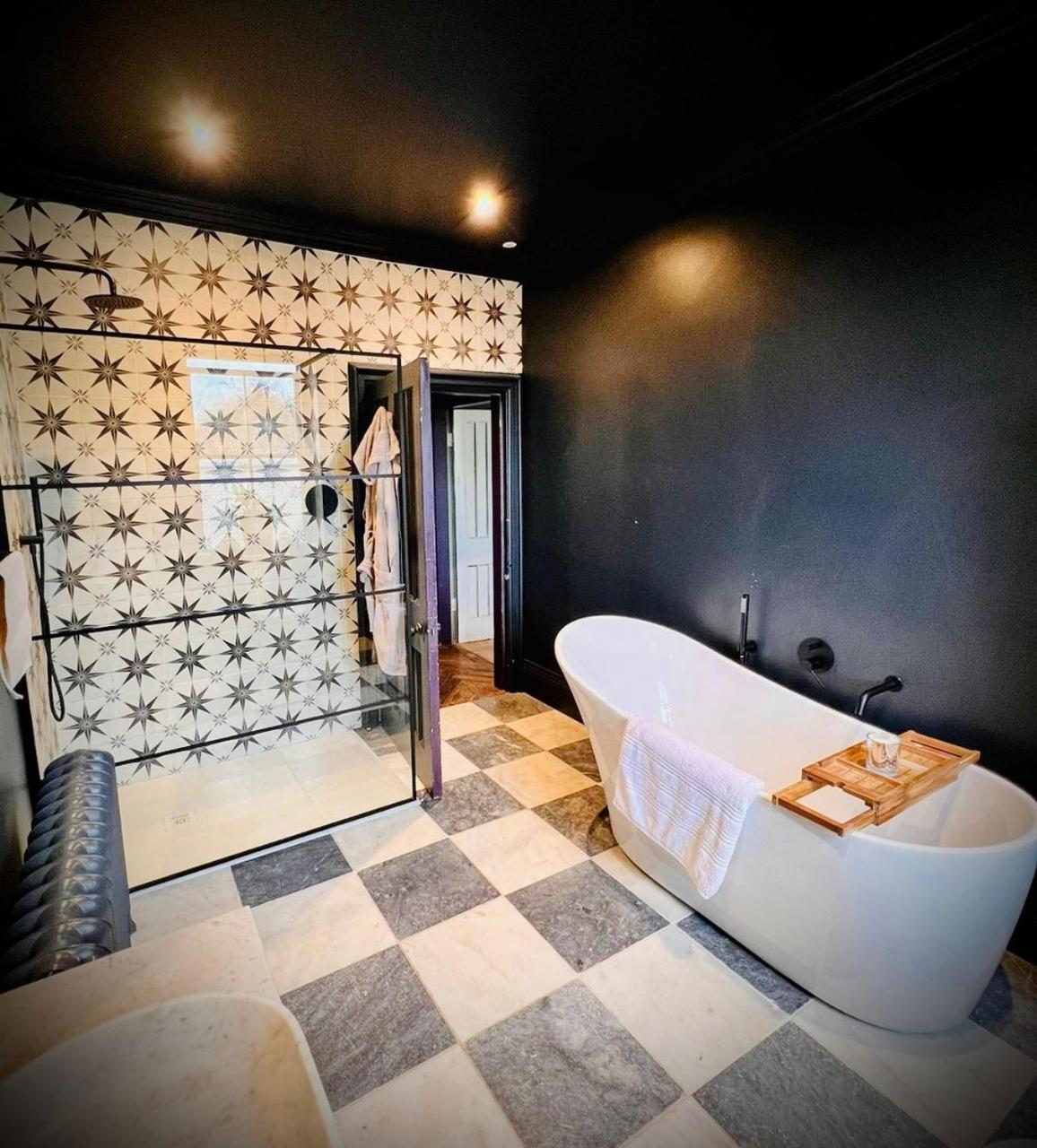 Llanerchydol Hall Suites Welshpool Esterno foto