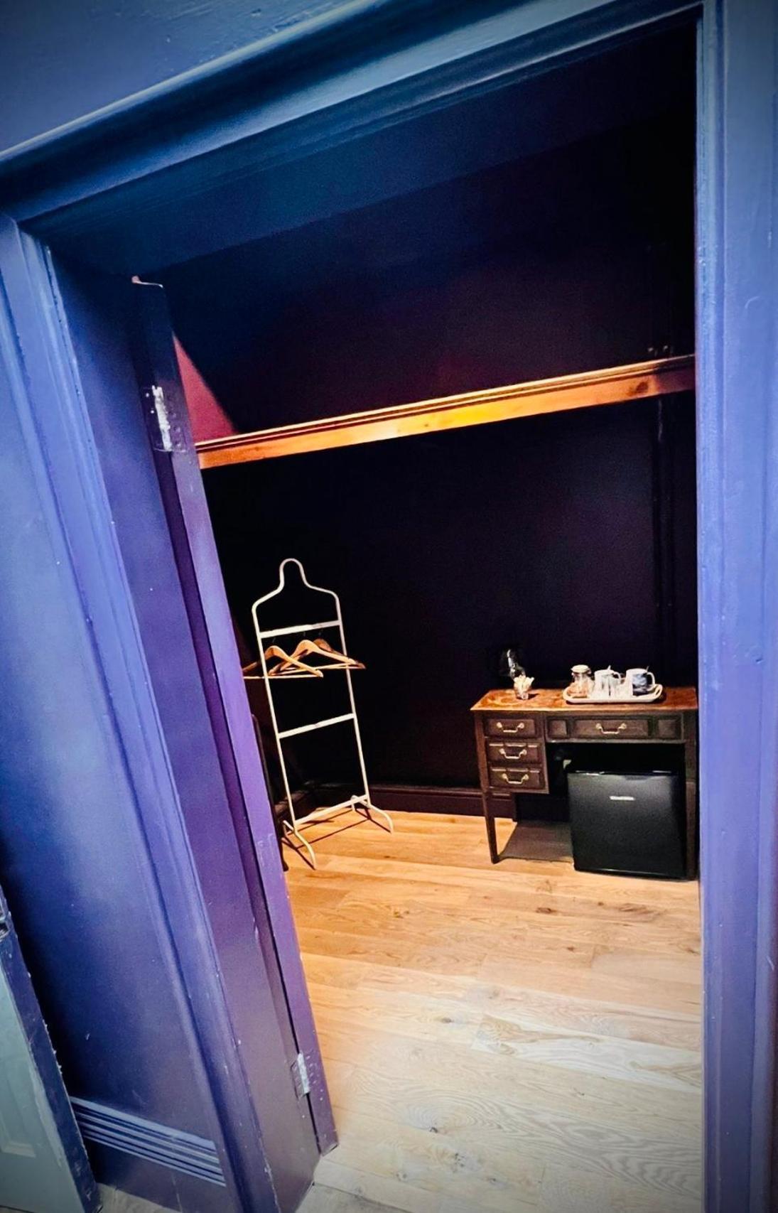 Llanerchydol Hall Suites Welshpool Esterno foto