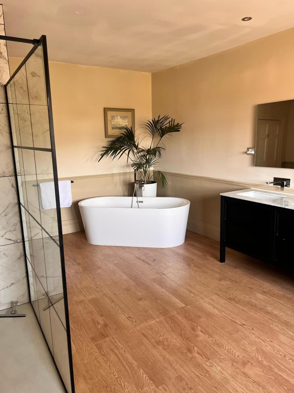 Llanerchydol Hall Suites Welshpool Esterno foto
