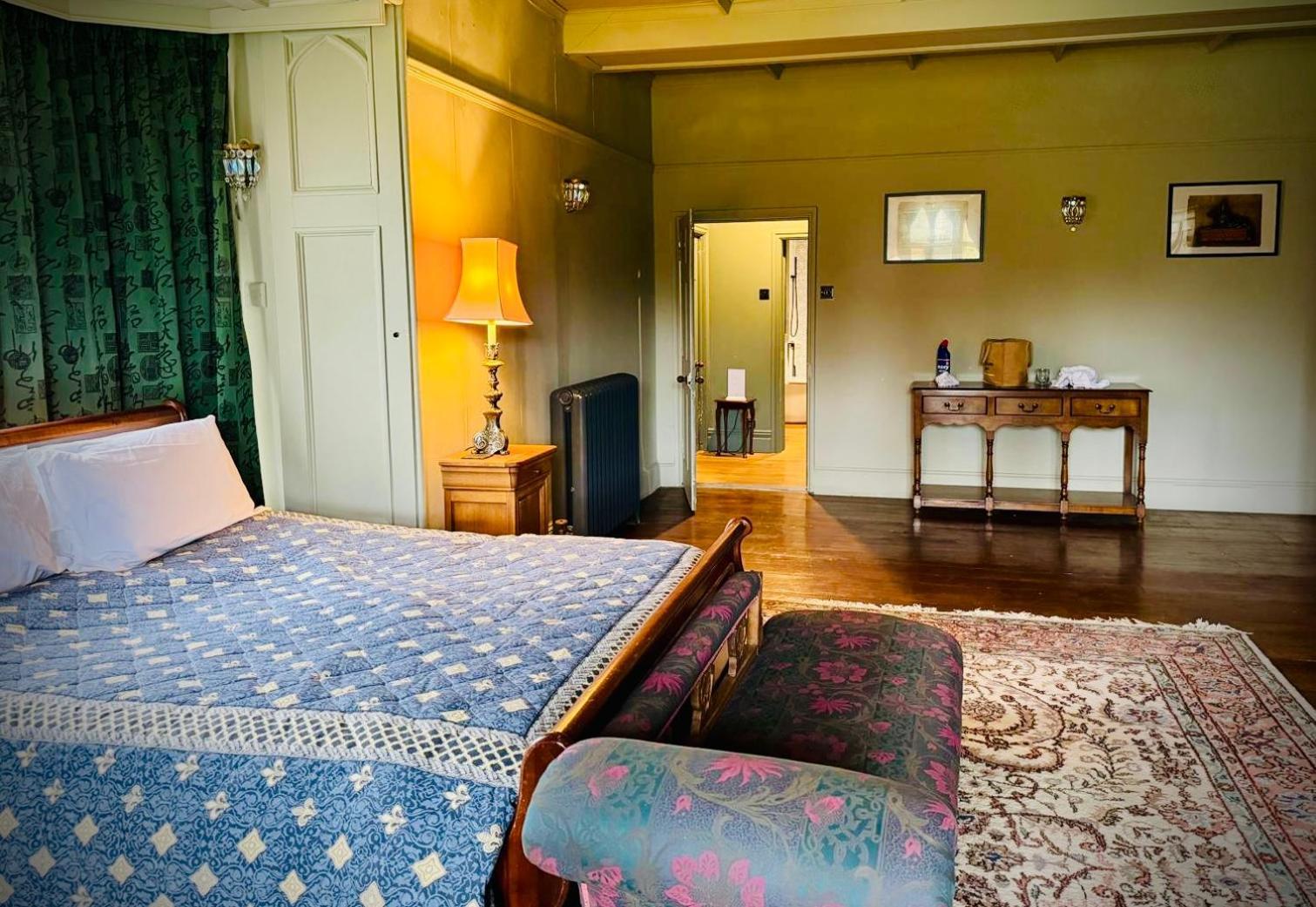Llanerchydol Hall Suites Welshpool Esterno foto